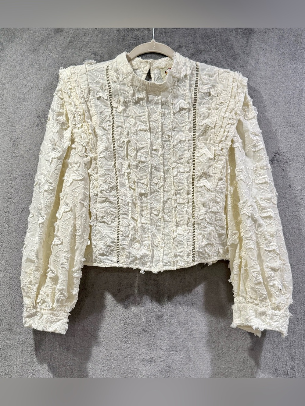 FARM Rio Ivory Textured Puff-Sleeve Blouse - Picture 2 of 8